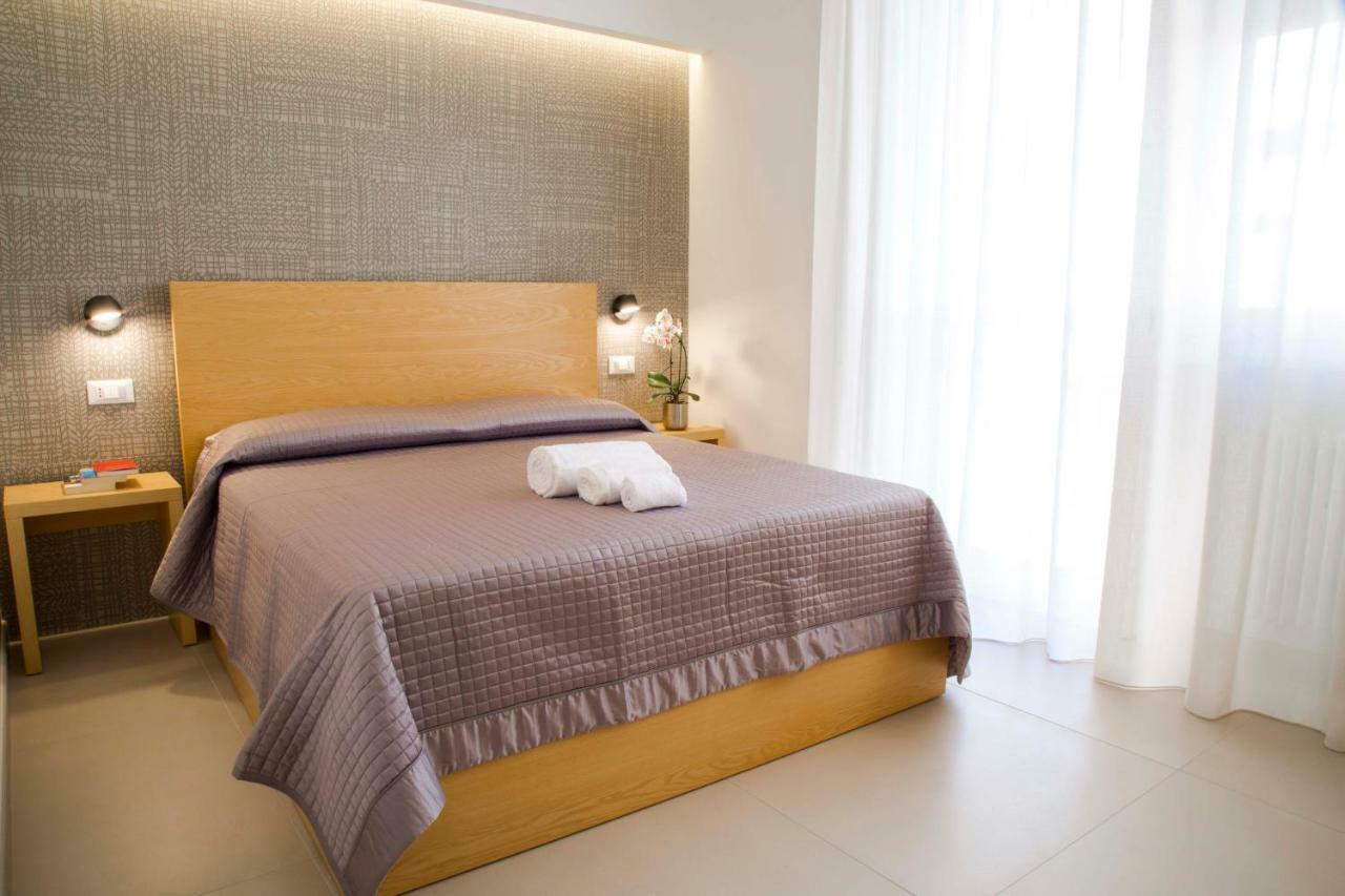 Tuile 34 Bed & Breakfast Lecce Exterior foto